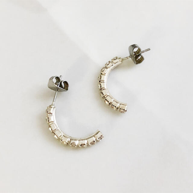 Retro ＊ rhinestone half hoop pierce レディースのアクセサリー(ピアス)の商品写真