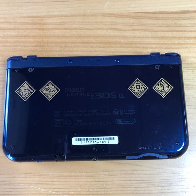 ニンテンドー3DS(ニンテンドー3DS)の3DS NEW3DSLL モンスターハンタークロス　狩猟生活スタートパック　 エンタメ/ホビーのゲームソフト/ゲーム機本体(家庭用ゲーム機本体)の商品写真