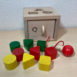ヴァルター(Walter)のWalter キーボックス 型はめ 木のおもちゃドイツ製 知育玩具(知育玩具)