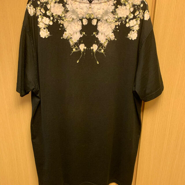 GIVENCHY - 正規 Givenchy ジバンシィ かすみ草 Tシャツの通販 by