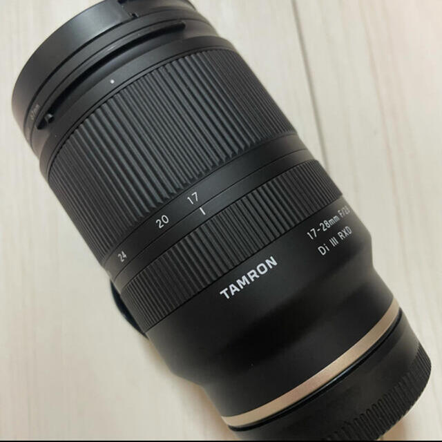 TAMRON(タムロン)のTAMRON 17-28mm F/2.8 Di Ⅲ RXD スマホ/家電/カメラのカメラ(レンズ(ズーム))の商品写真