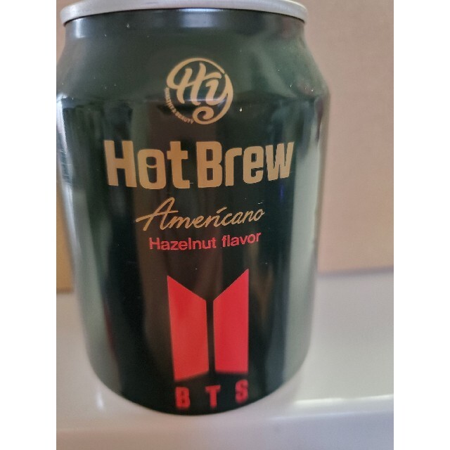 BTS Hot Brew 缶コーヒー 食品/飲料/酒の飲料(コーヒー)の商品写真