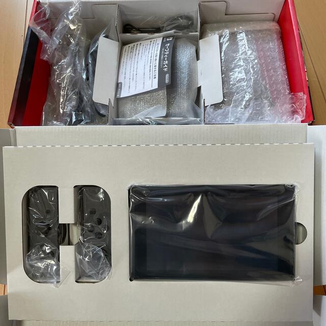 Nintendo Switch(ニンテンドースイッチ)の【美品中古】Nintendo Switch Joy-Con(L)/(R) グレー エンタメ/ホビーのゲームソフト/ゲーム機本体(家庭用ゲーム機本体)の商品写真