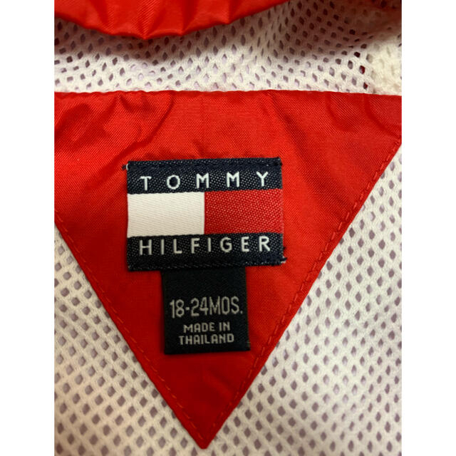 TOMMY HILFIGER(トミーヒルフィガー)の☆値下げ☆TOMMY HILFIGER ナイロンジャケット　90 キッズ/ベビー/マタニティのキッズ服男の子用(90cm~)(ジャケット/上着)の商品写真