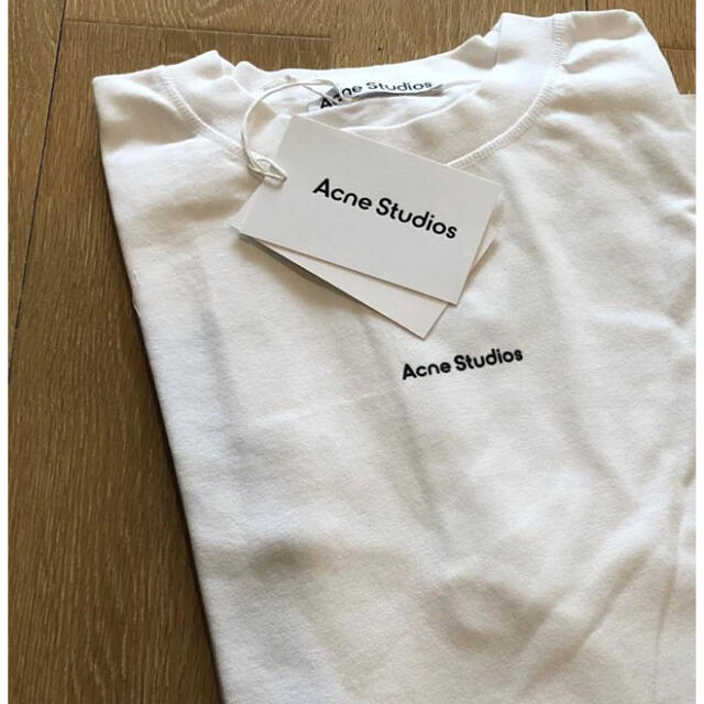 ACNE(アクネ)のアクネストゥディオズ　カットソー　バレンシアガ　マルジェラ　マルニ　ディオール メンズのトップス(Tシャツ/カットソー(半袖/袖なし))の商品写真