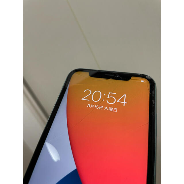 iPhone11 128GB グリーン　画面割れ!!  SIMフリー スマホ/家電/カメラのスマートフォン/携帯電話(スマートフォン本体)の商品写真