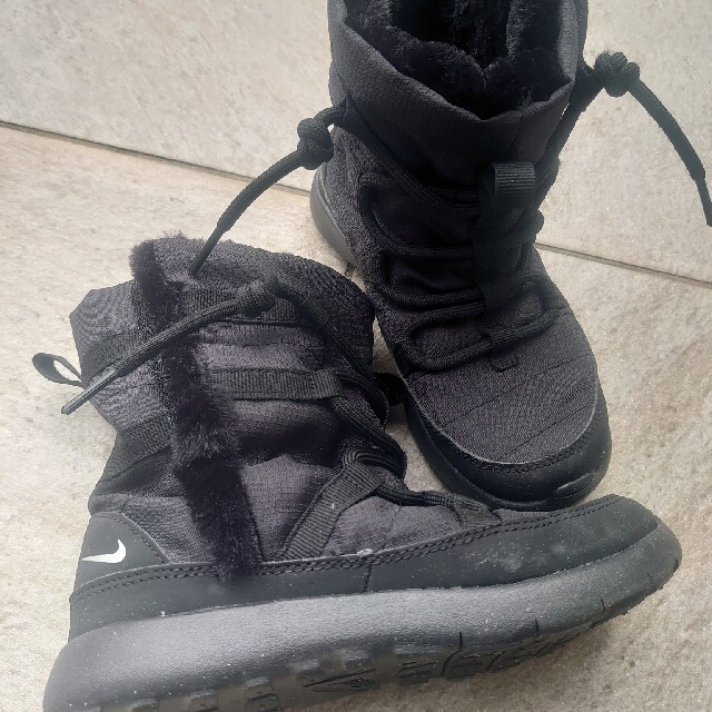 NIKE - ナイキ スニーカー ブーツの通販 by saopiii♡'s shop NIKE - ナイキ スニーカー ブーツの通販 by saopiii♡'s shop