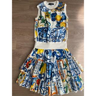 早い物勝ち♡dolce&gabbana ♡ レモン🍋マヨリカトップス