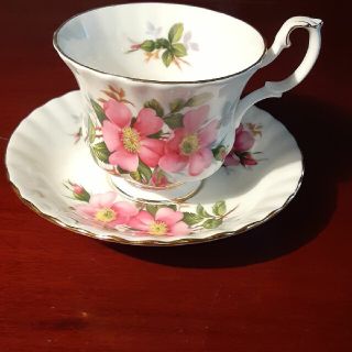 ロイヤルアルバート(ROYAL ALBERT)のカップ＆ソーサー(食器)