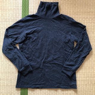 ユニクロ(UNIQLO)の★ユニクロ　シンプルなタートルネックTシャツ Lサイズ★(Tシャツ/カットソー(七分/長袖))