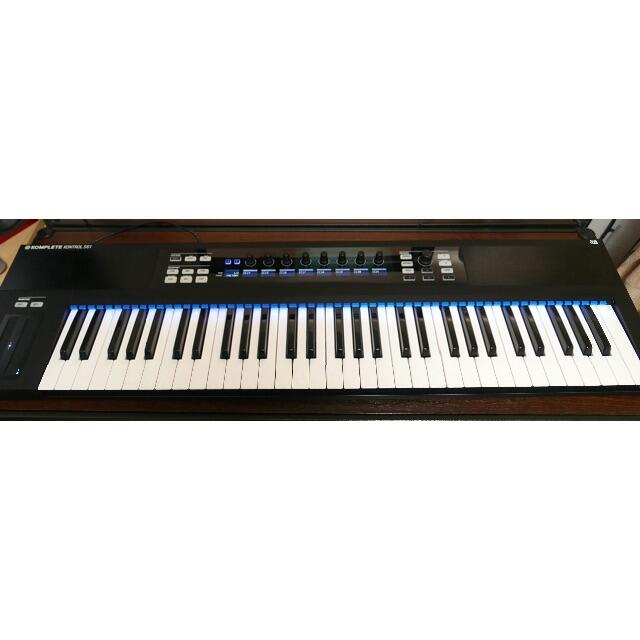 Komplete Kontrol s61 送料無料