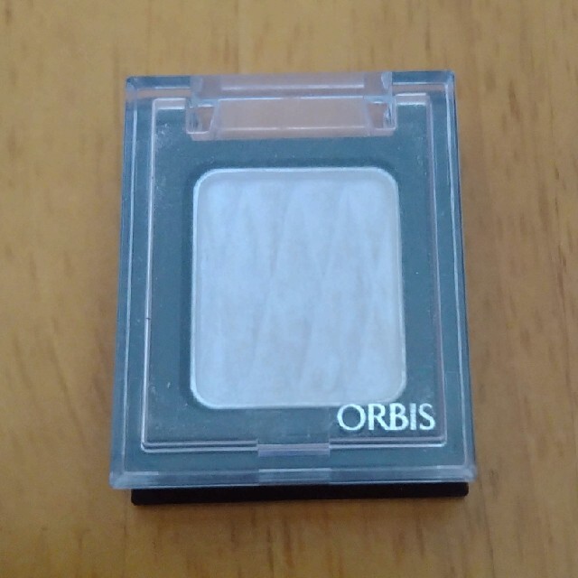 ORBIS(オルビス)のオルビス　ORBIS　アイシャドウ　シェルホワイト コスメ/美容のベースメイク/化粧品(アイシャドウ)の商品写真