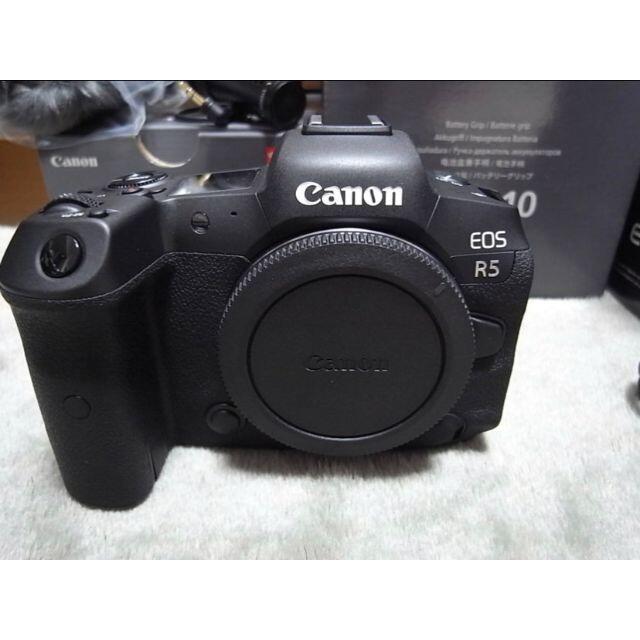 CANON　キヤノン　EOS　R5　付属品多数　極上美品 スマホ/家電/カメラのカメラ(デジタル一眼)の商品写真