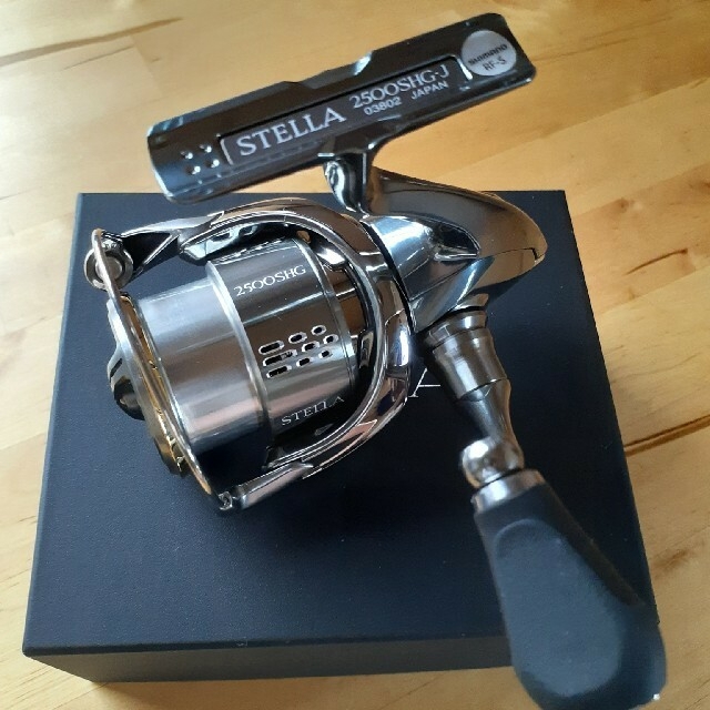 SHIMANO  18STELLA  2500SHG