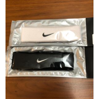 ナイキ(NIKE)の新品　NIKE ヘアバンド ヘッドバンド ホワイト＆ブラック 2本セット(バンダナ/スカーフ)