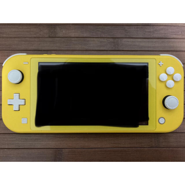 Nintendo Switch(ニンテンドースイッチ)のNintendo Switch Lite イエロー 中古 本体 エンタメ/ホビーのゲームソフト/ゲーム機本体(携帯用ゲーム機本体)の商品写真