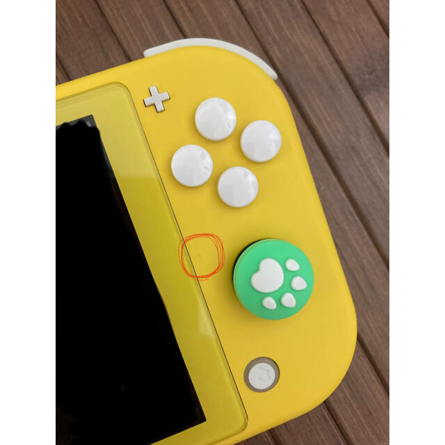 Nintendo Switch(ニンテンドースイッチ)のNintendo Switch Lite イエロー 中古 本体 エンタメ/ホビーのゲームソフト/ゲーム機本体(携帯用ゲーム機本体)の商品写真