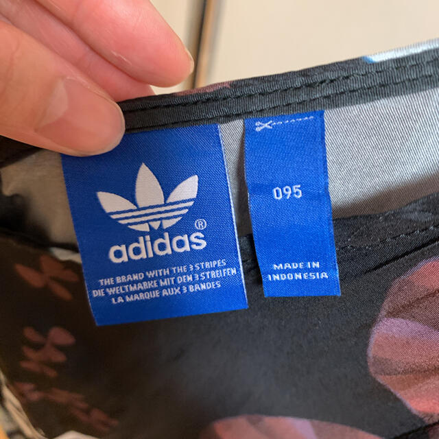 adidas(アディダス)のアディダス レディースのパンツ(サロペット/オーバーオール)の商品写真