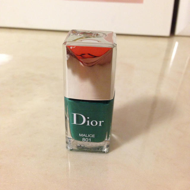 Christian Dior(クリスチャンディオール)の限定VERNIS♡DIOR♡801マリス コスメ/美容のネイル(その他)の商品写真