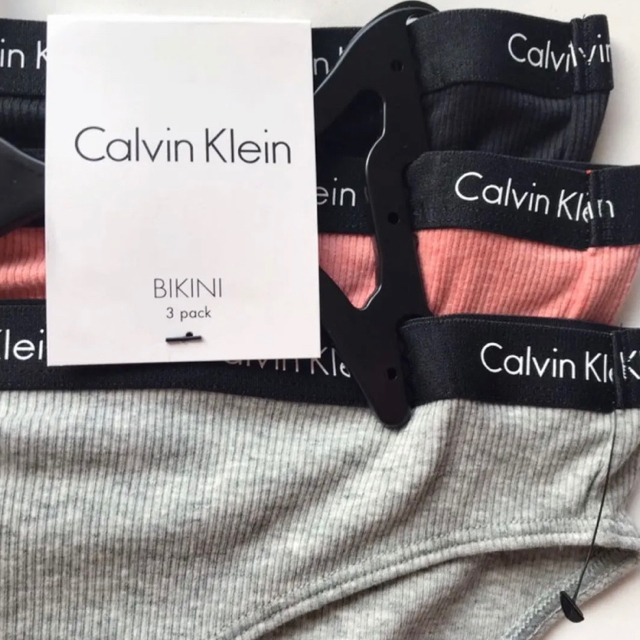 Calvin Klein - レア 新品 USA カルバンクライン パッド付ブラM 