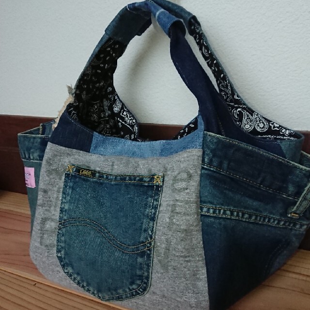 sold outデニムリメイクトートバッグファーチャーム付き 3