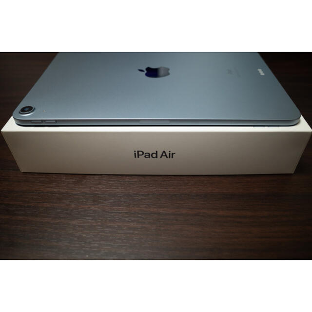 iPad(アイパッド)のiPad Air 4 Wi-Fi 64GB スカイブルー 美品 保証あり スマホ/家電/カメラのPC/タブレット(タブレット)の商品写真