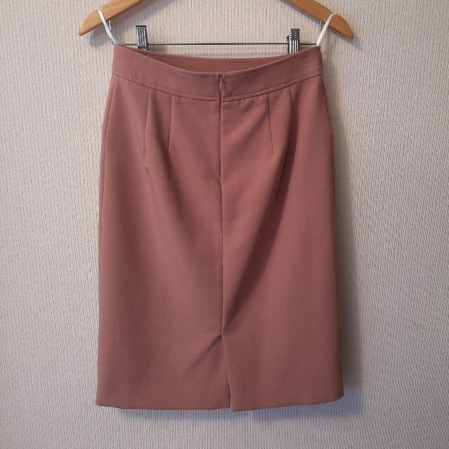 NATURAL BEAUTY BASIC(ナチュラルビューティーベーシック)の【NATURAL BEAUTY BASIC】フラップポケットタイトスカート レディースのスカート(ひざ丈スカート)の商品写真