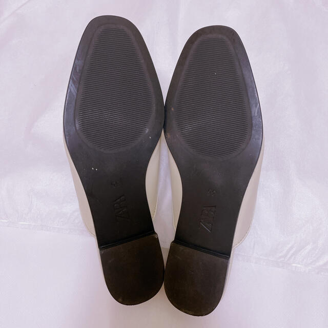 ZARA(ザラ)のホワイトレザーミュール レディースの靴/シューズ(ミュール)の商品写真
