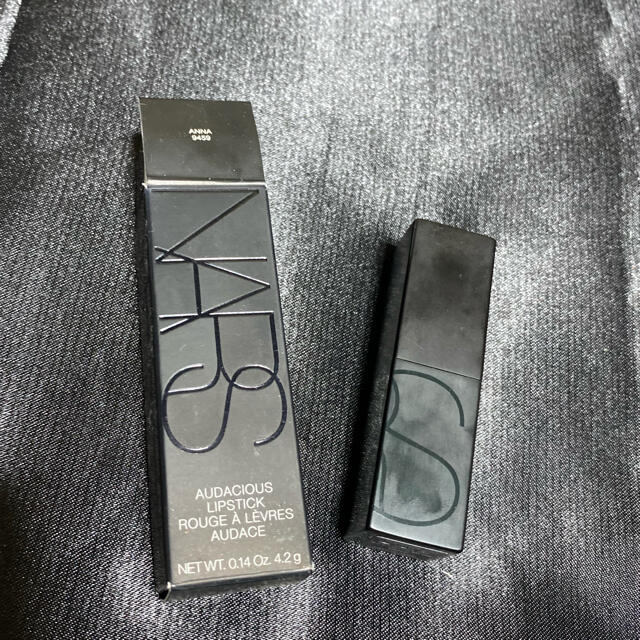 NARS(ナーズ)のNARS リップスティックANNA9459 コスメ/美容のベースメイク/化粧品(口紅)の商品写真