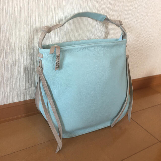 【お値下げしました】DEL CONTE バッグ レディースのバッグ(ハンドバッグ)の商品写真