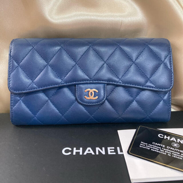 CHANEL(シャネル)の美品♡ CHANEL シャネル マトラッセ フラップ 長財布 ブルー 正規品 レディースのファッション小物(財布)の商品写真