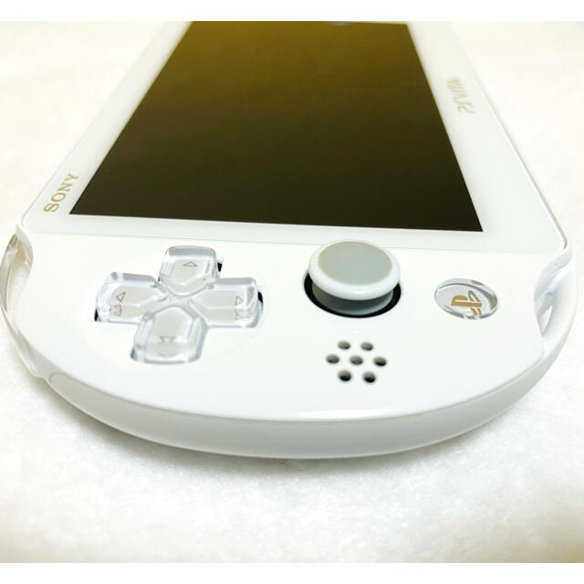 PlayStation Vita(プレイステーションヴィータ)の☆美品☆PS VITA ファイナルファンタジー X/X-2 本体のみ 画面傷無し エンタメ/ホビーのゲームソフト/ゲーム機本体(家庭用ゲーム機本体)の商品写真