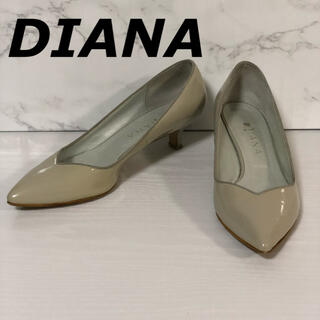 ダイアナ(DIANA)のDIANA Diana エナメル　パンプス　ベージュ　グレー　23.5(ハイヒール/パンプス)