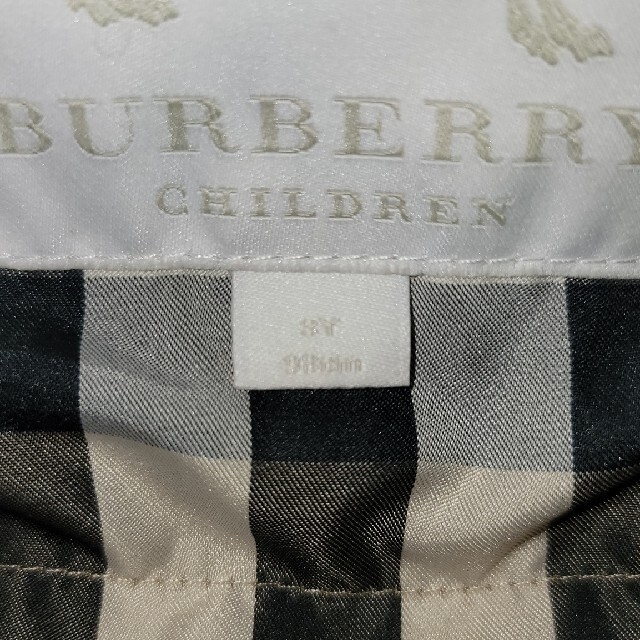 BURBERRY(バーバリー)の☆BURBERRY　キッズ　ダウンベスト キッズ/ベビー/マタニティのキッズ服男の子用(90cm~)(ジャケット/上着)の商品写真