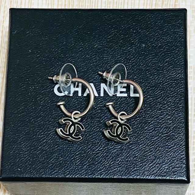 専用CHANELピアス