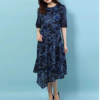 新品✨タグ付き♪Desigual定価17,900円　柔らかなレースのワンピース(その他)