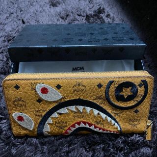 A BATHING APE - BAPE MCM コラボ財布の通販 by きんぐ's shop