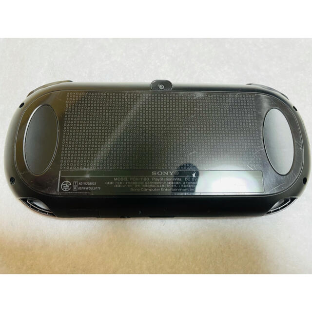 PlayStation Vita(プレイステーションヴィータ)のPS Vita PCH-1100 クリスタルブラック 動作確認済み  エンタメ/ホビーのゲームソフト/ゲーム機本体(家庭用ゲーム機本体)の商品写真