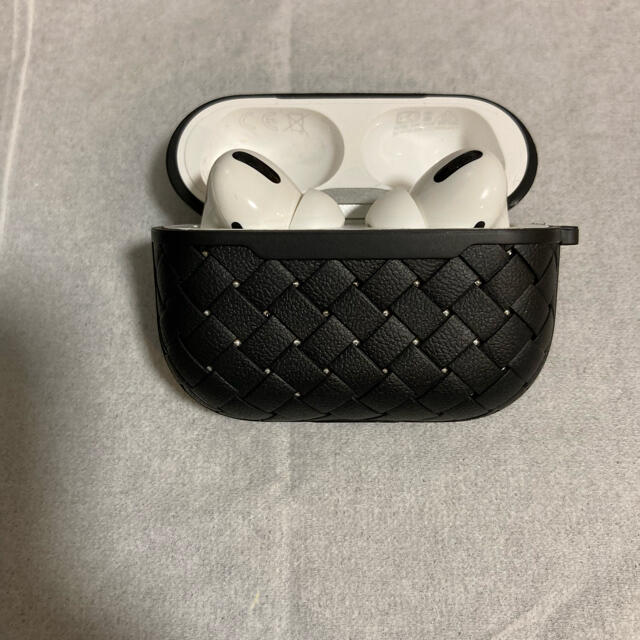 Airpods Pro case cover 高級感 レザー調 ブラック スマホ/家電/カメラのスマホアクセサリー(モバイルケース/カバー)の商品写真