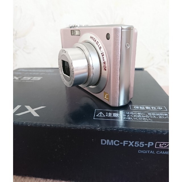 Panasonic(パナソニック)のPanasonic LUMIX DMC-FX55-p デジタルカメラ ピンク スマホ/家電/カメラのカメラ(コンパクトデジタルカメラ)の商品写真