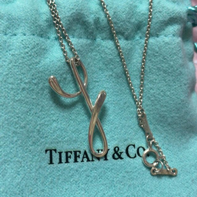 セール！Tiffany ティファニー イニシャルネックレス　Y | フリマアプリ ラクマ