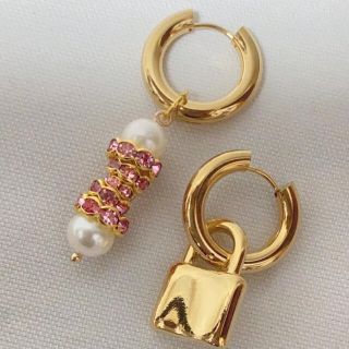 チャーム ピアス　☺︎♡(ピアス)