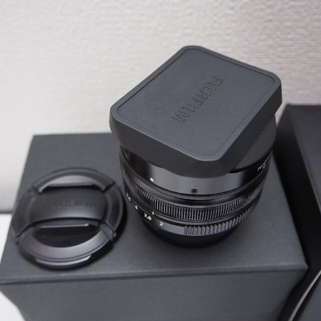 FUJIFILM 富士フィルム 単焦点広角レンズ XF18mm F2R FUJIFILM 富士フィルム 単焦点広角レンズ XF18mm F2R