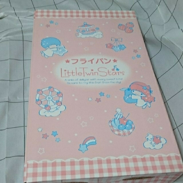 リトルツインスターズ(リトルツインスターズ)のキキララフライパン エンタメ/ホビーのおもちゃ/ぬいぐるみ(キャラクターグッズ)の商品写真