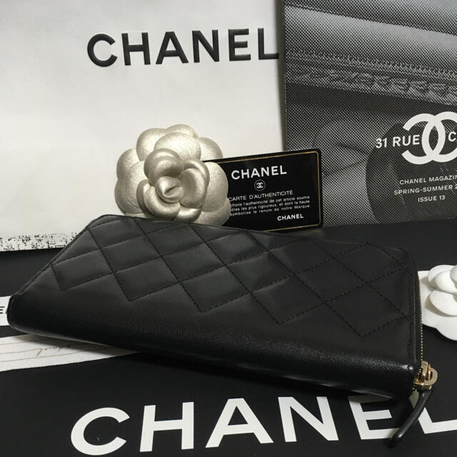 CHANEL(シャネル)のKATE様専用♡超美品♡ 新作 レア シャネル  ブラック 長財布 正規品 レディースのファッション小物(財布)の商品写真