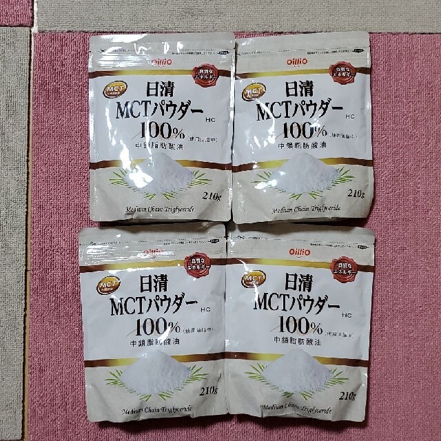 日清食品(ニッシンショクヒン)のfana様専用　日清MCTオイル200g × 6　&   MCTパウダー × 4 食品/飲料/酒の食品(調味料)の商品写真