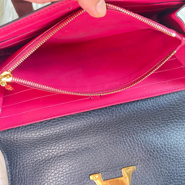 LOUIS VUITTON(ルイヴィトン)の良品　ルイヴィトン　カプシーヌ　ブラック　正規品　本物　ピンク レディースのファッション小物(財布)の商品写真