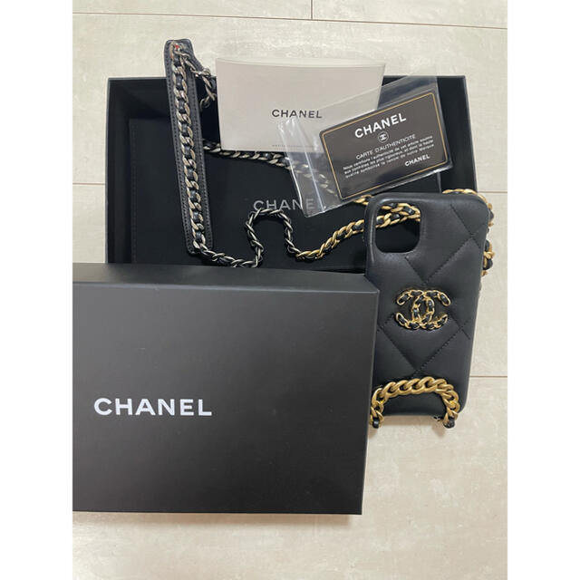 CHANEL 携帯ケース　iPhoneケース　iPhone11 ストラップ