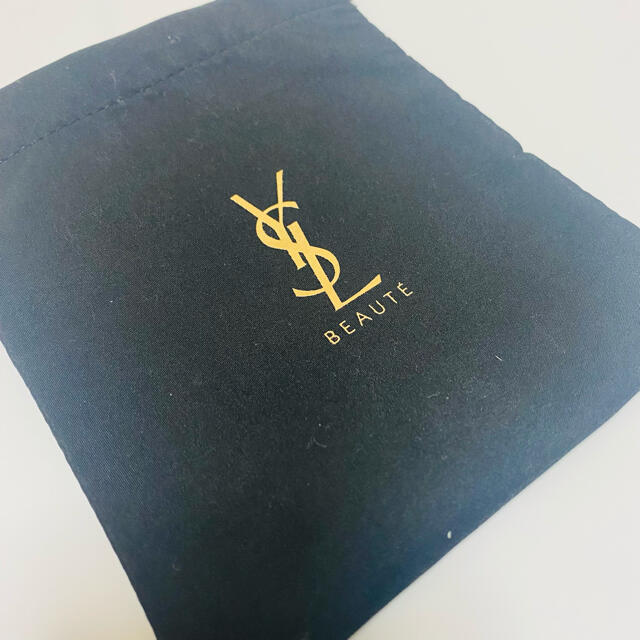 Yves Saint Laurent Beaute(イヴサンローランボーテ)の【未使用】Yves Saint Laurent ポーチ【非売品】 レディースのファッション小物(ポーチ)の商品写真