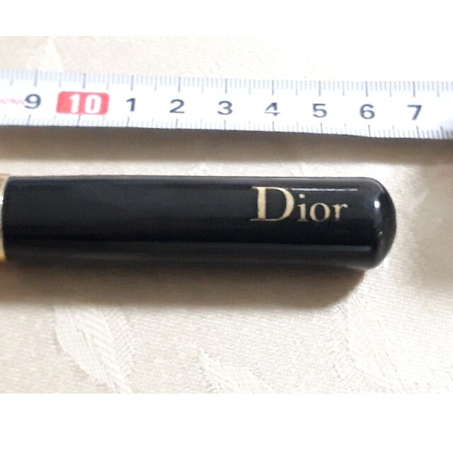 Dior(ディオール)のディオール　Dior　フェイスブラシ　メイクブラシ　チークブラシ コスメ/美容のメイク道具/ケアグッズ(ブラシ・チップ)の商品写真